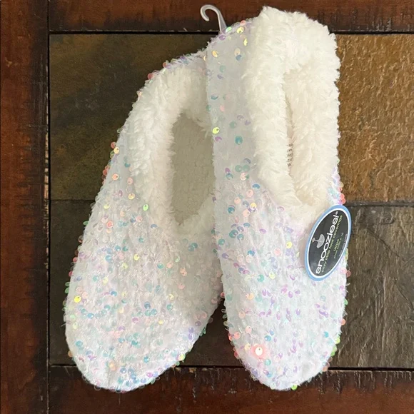 Snoozies! White Sequin Machine Washable NonSkid Soles Sherpa Lined Slippers-9/10 - Picture 2 of 8